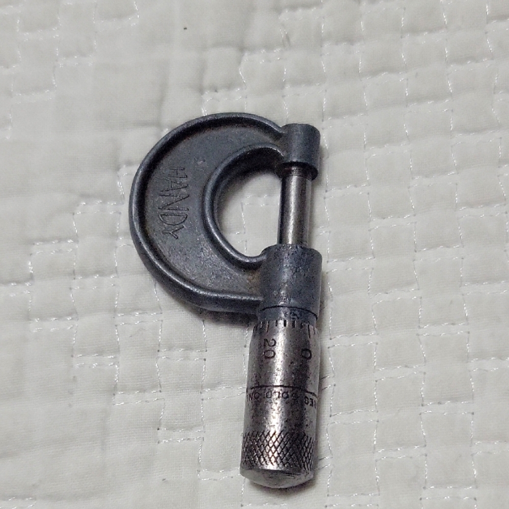 VINTAGE HANDY MINI MICROMETER.